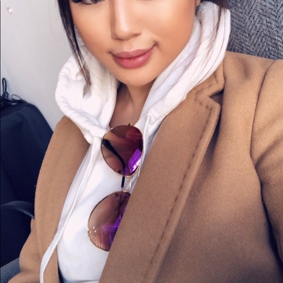 Meet your Posher, Jean - Picture 1 of 1